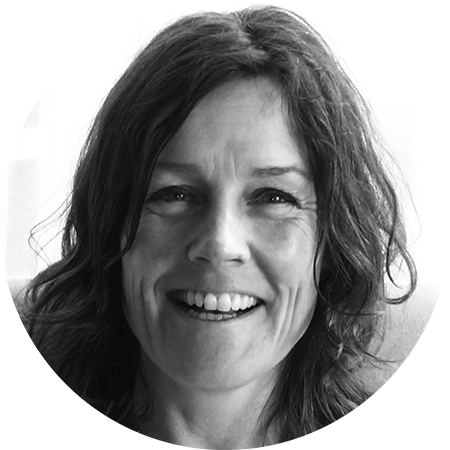 Foto van coachee Lydia bij de testimonial over haar coachingtraject bij Silvia van der Cammen van Begrace over persoonlijk leiderschap. Leren over intiutie, kracht, moed, gevoel, vrijheid en functioneren.